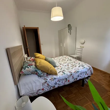 Alojamiento Rey Davina Apartment *